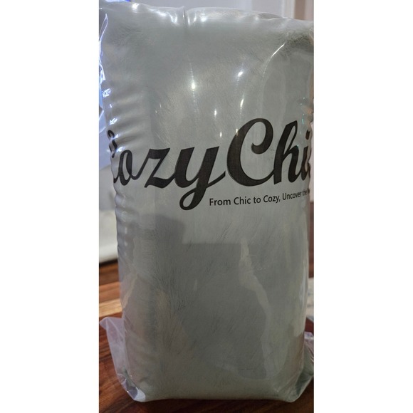 CozyChic Luxury Faux Fur Throw Blanket Reversible Plush Cozy 50x60 Seafoam Green - Picture 1 of 4